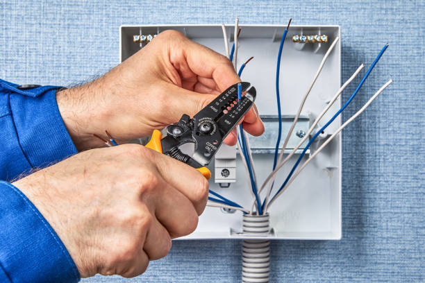 Best Commercial Electrical Services  in Medina, MN